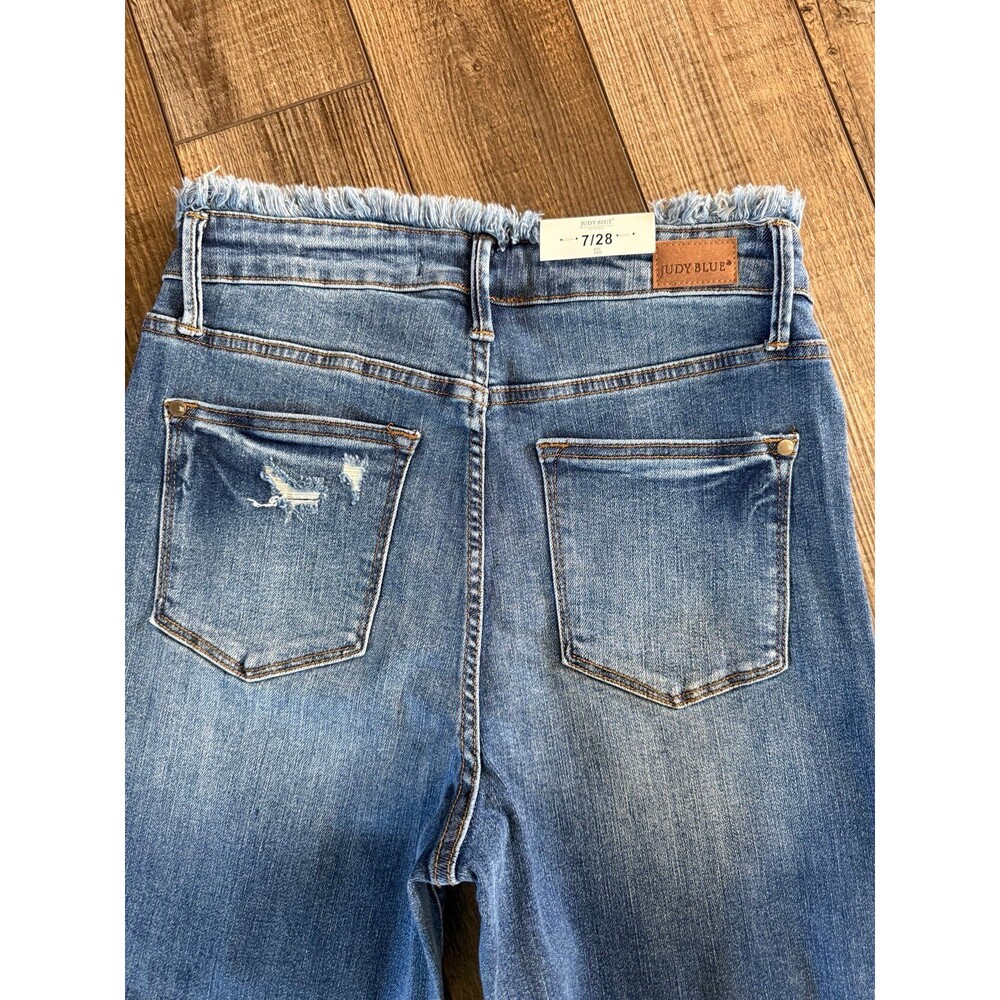 Judy Blue High Waist Straight Leg Cropped Jeans Sz. 7/28 NWT - Picture 5 of 5